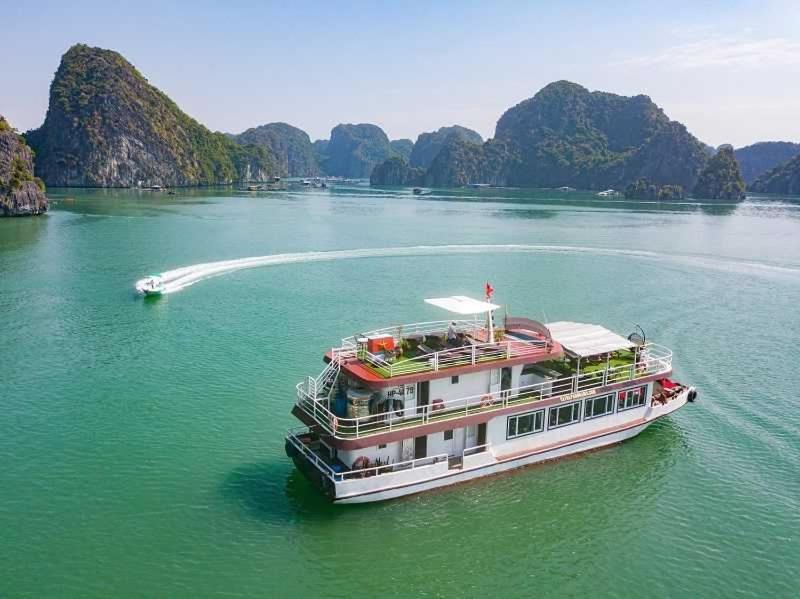 Thuy Anh Hotel Cat Ba Dong Khe Sau Екстериор снимка